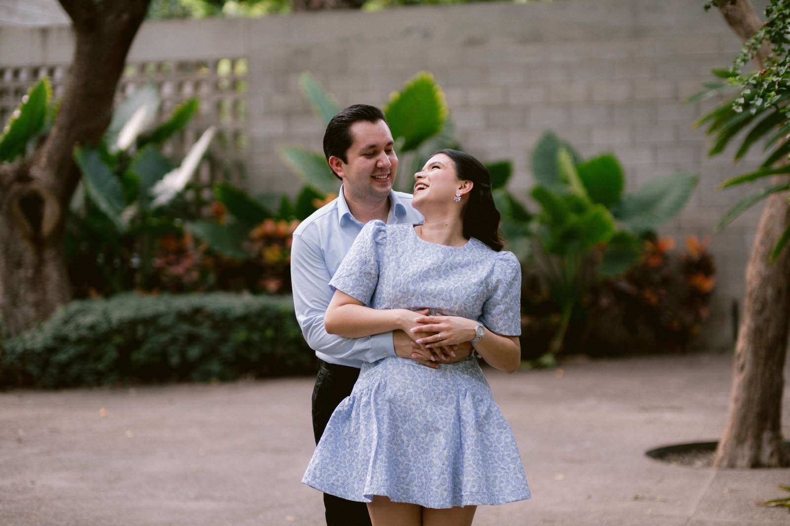 Michelle y Fernando sonriendo juntos